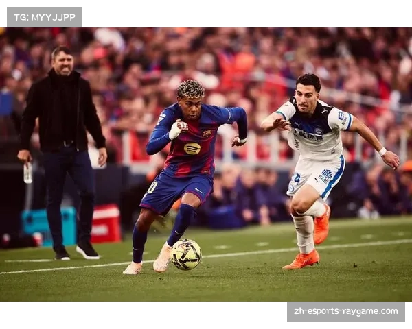 巴萨赛前加练角球战术，哈维强调定位球是破巴黎铁桶阵关键